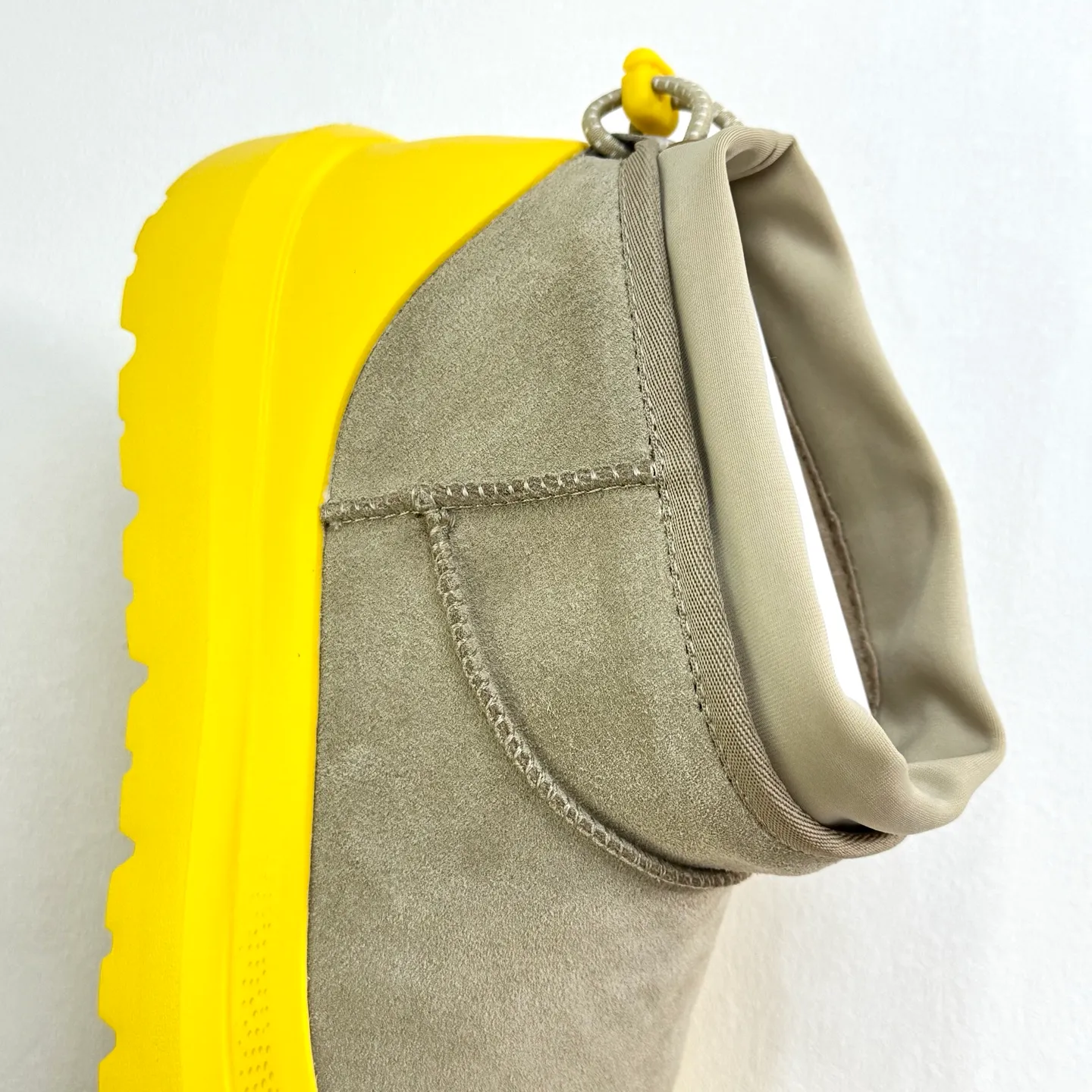 Local 💰600 2025 new Wang Yibo 4196 exclusive version original OEM grade UGG Wang Yibo same model high-end exclusive supply pyramid-top workmanship quality high-end needs to come #big advantage supply❗️❗️❗️ low-top men's and women's shoes size: 36 37 38 39 40 41 42 43 44 45